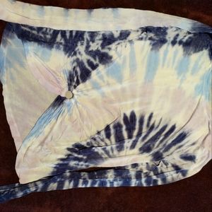 Wallflower Tie-dye Longsleeve with cute little decorative loop.